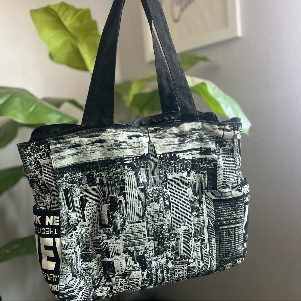 NEW YORK BAG - Picture 2 of 3